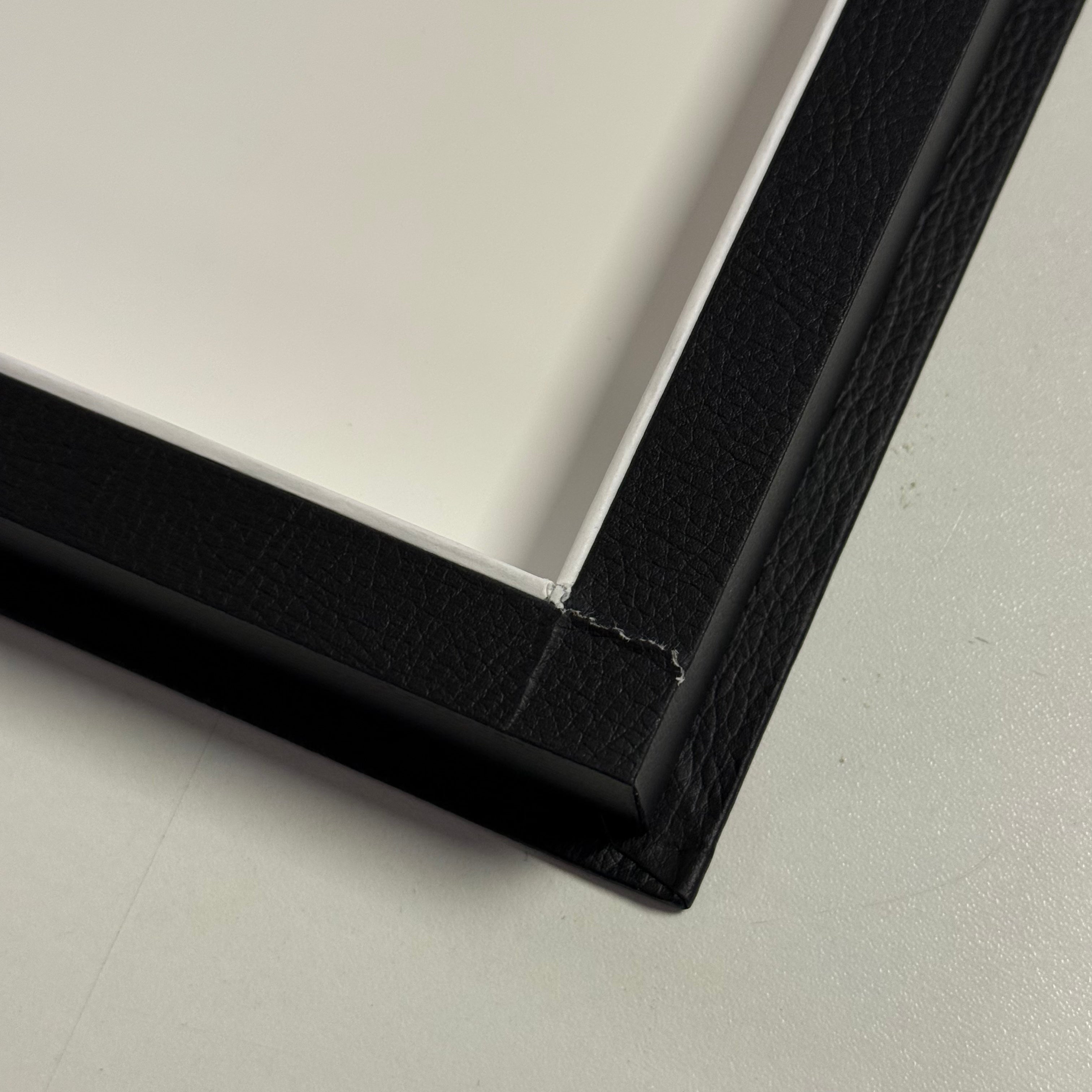 TRANSPORTSCHADEN | ILFORD GALERIE Portfolio Box A3+ für FineArt-Prints